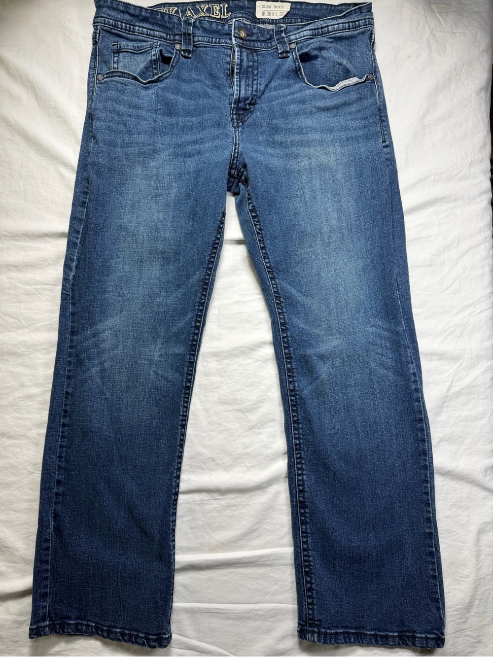 Axel Men’s Straight Jeans in Medium Blue